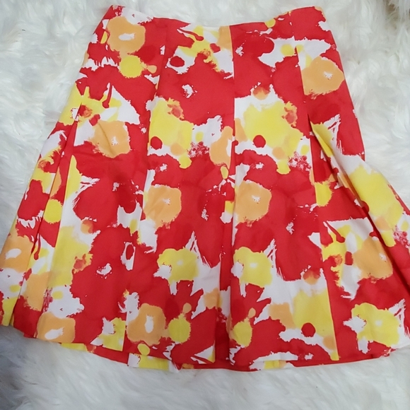 LIKE NEW, H&M PLEATED LINED SKIRT - Picture 1 of 5